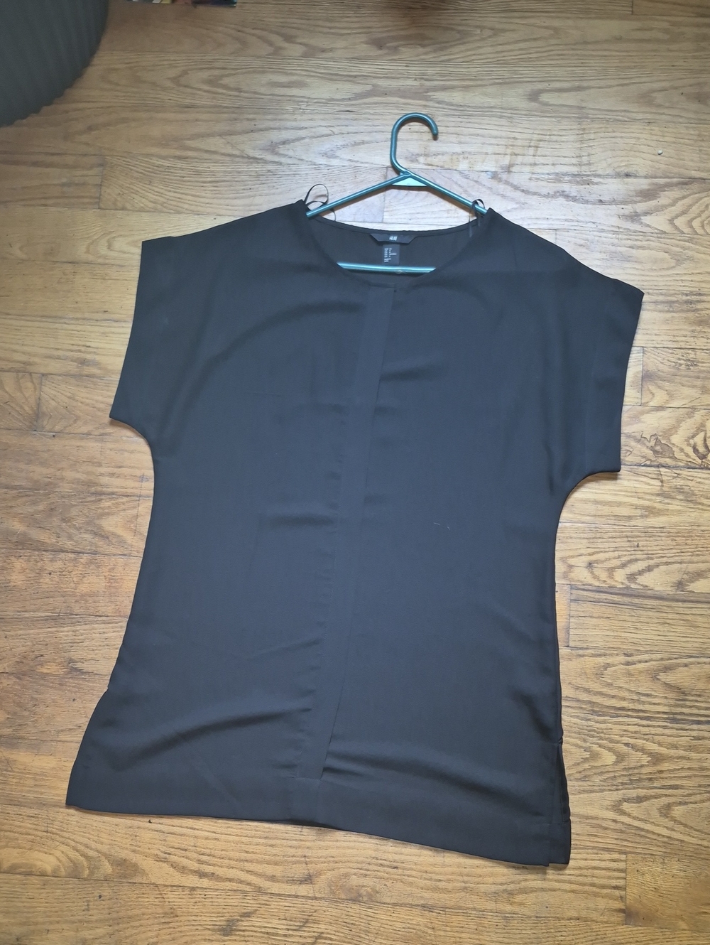 H&M Size 4  Black Short Sleeve Top